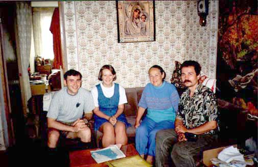 Керівники Пласту Андрій Гарматій і Ігор Березовський в гостях у Марійки і Богдани Процак